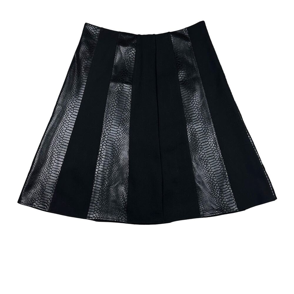 Virtue Snakeskin Paneled A-Line Skirt Women Size 8 Black Excellent‎ Mini Stretch